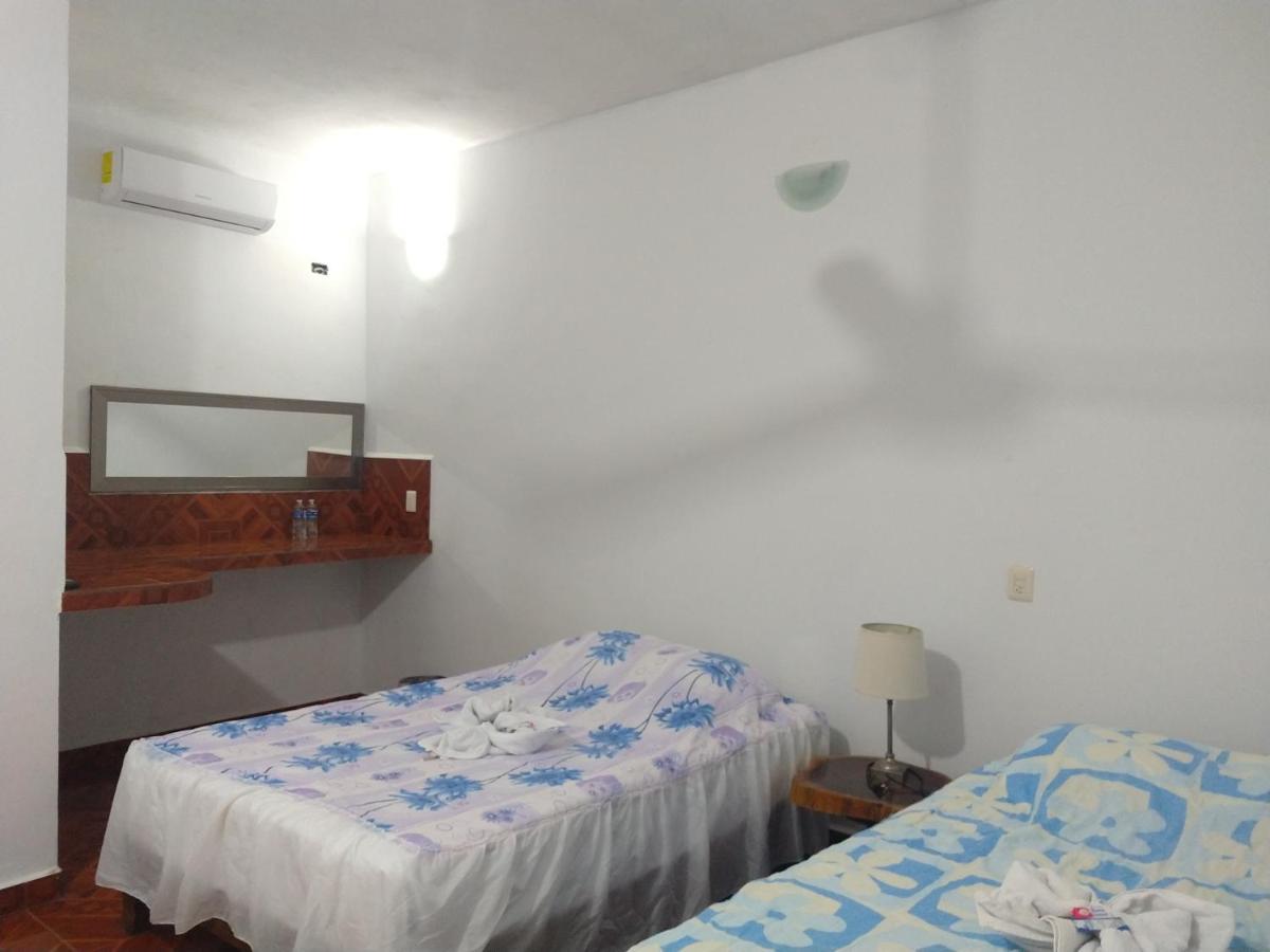 Blue Hotel 巴卡拉尔 外观 照片